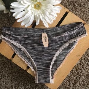 NWT Victoria secret bikini Panties size Medium
